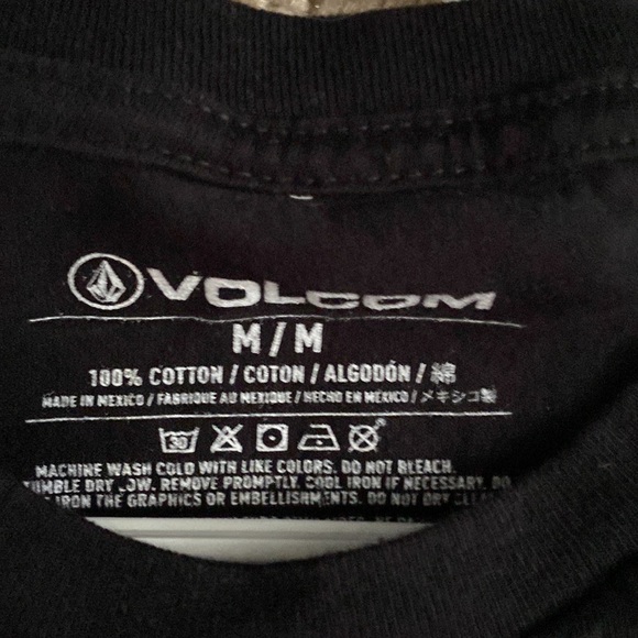 Volcom tees - Picture 9 of 9